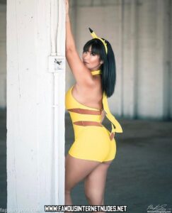 Ihrtmichelleyee Brown Eyes Black Hair Influencer American