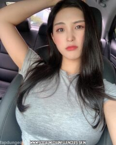 Daani._.e Model Big Breasts Curvy Body Korean Busty
