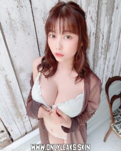 Iocos69 Asian Big Ass Cute Asian Brown Hair Influencer