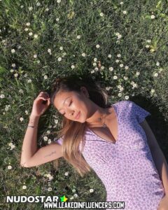 Gloriawuuu American Big Ass Influencer Asian Brown Hair