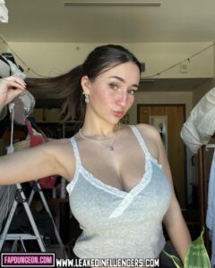 Whipitdev Teen Brown Eyes Influencer Medium Ass Huge Breasts