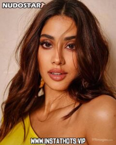 Janhvi Kapoor Brown Eyes Black Hair Leaks Medium Breasts
